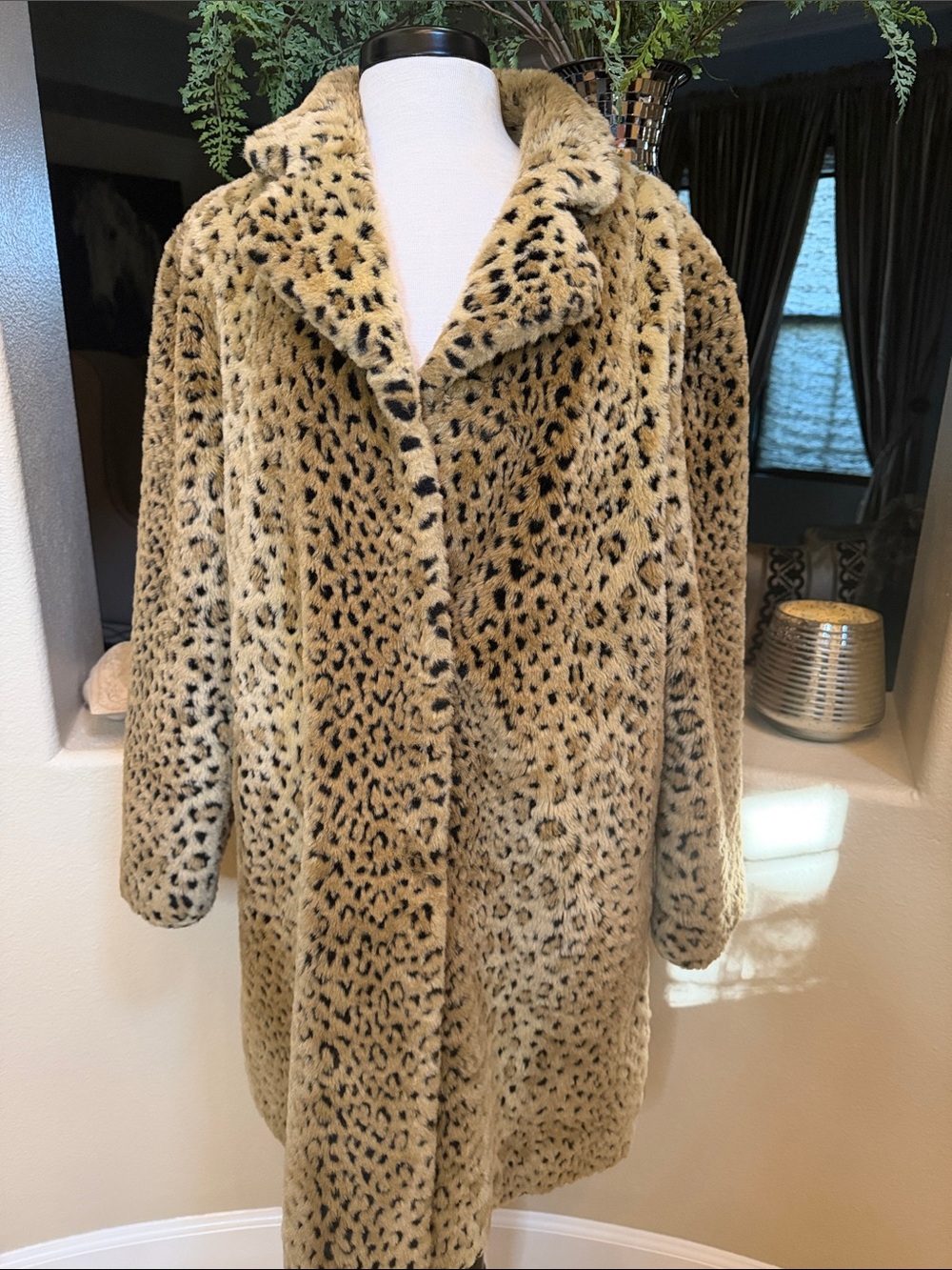 Worthington Vintage Leopard Cheetah faux fur Coat